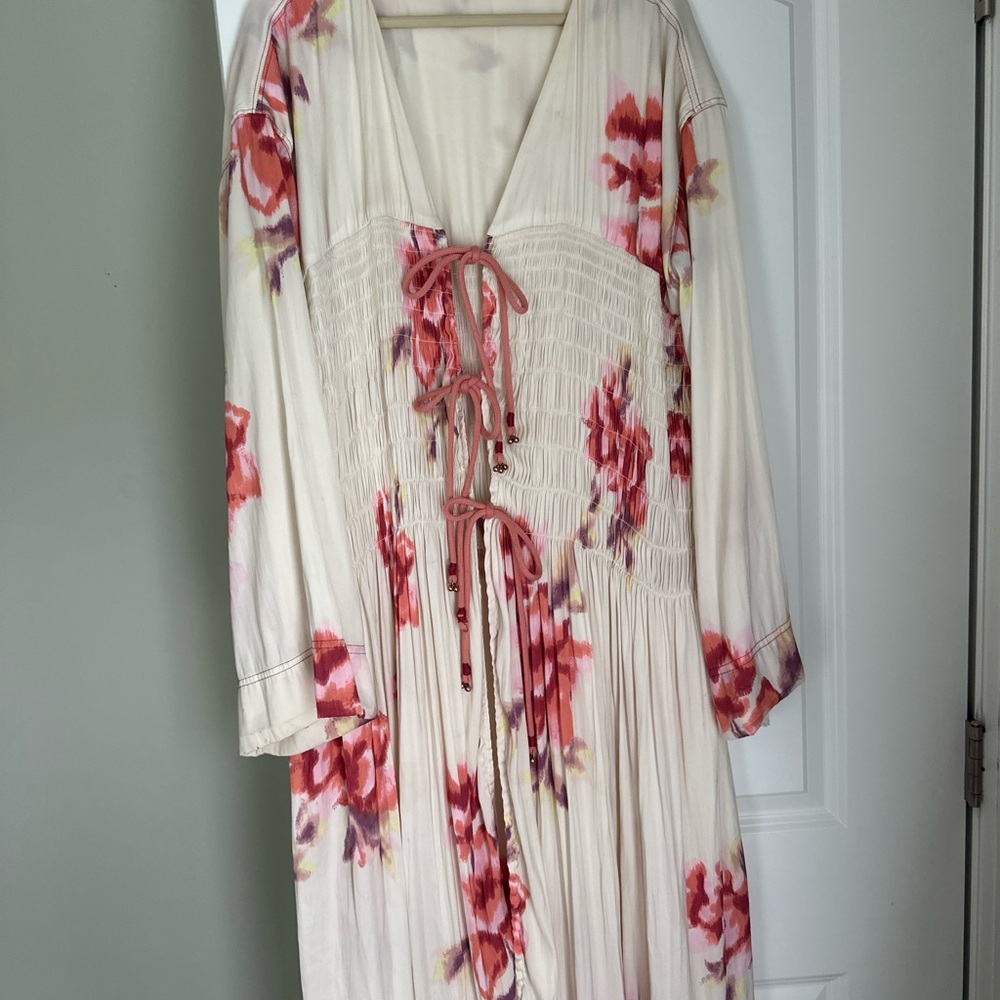 Free People Pink and Cream Floral Robe